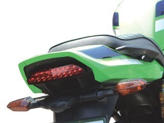 POSH Faith LEDテールランプユニット: Kawasaki ZRX1200 DAEG カスタム 